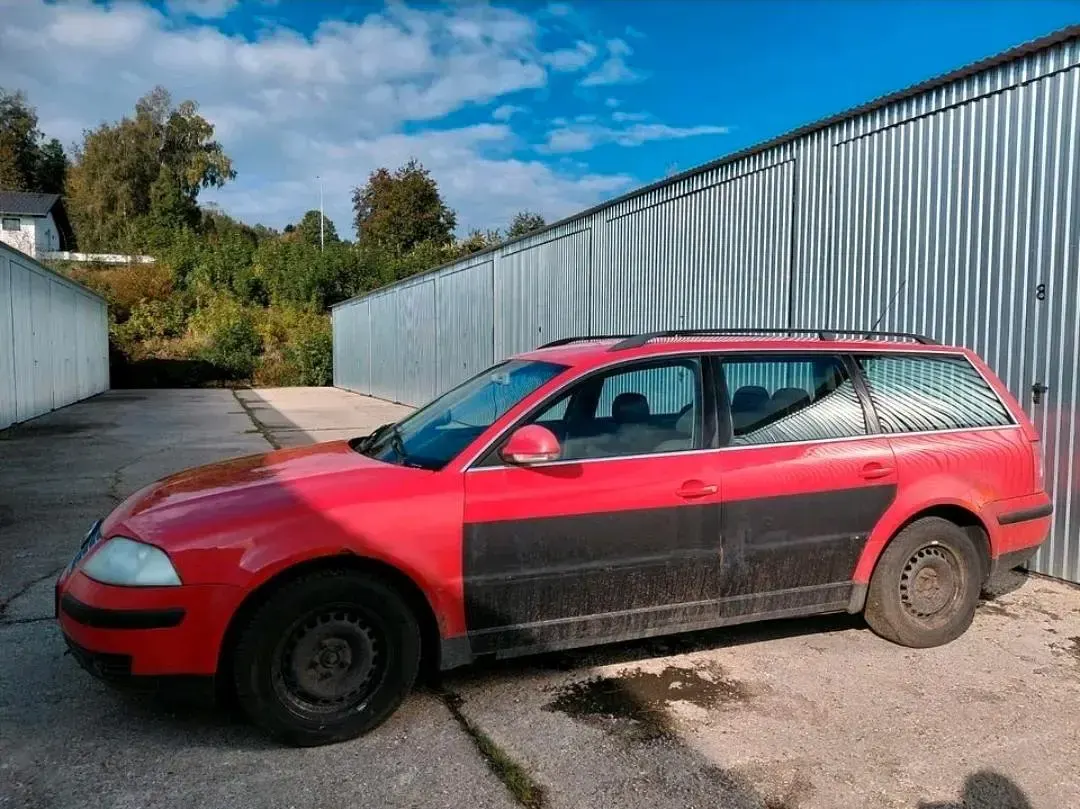 Gebraucht VW Passat 101 PS (74 kW) 2005 Rot Kombi