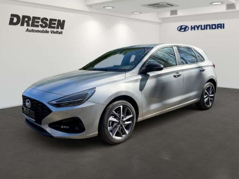 Shimmering silver / met Neu 2025 Hyundai i30 Advantage Limousine | 26.690 € (Fairer Preis) - Bild 1/4