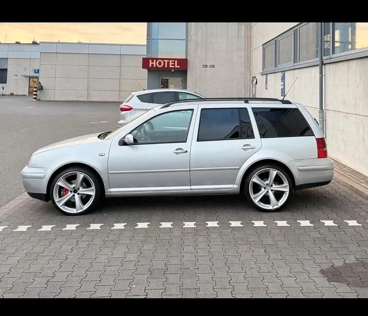 Gebraucht VW Golf IV 101 PS (74 kW) 2004 Grau Kombi