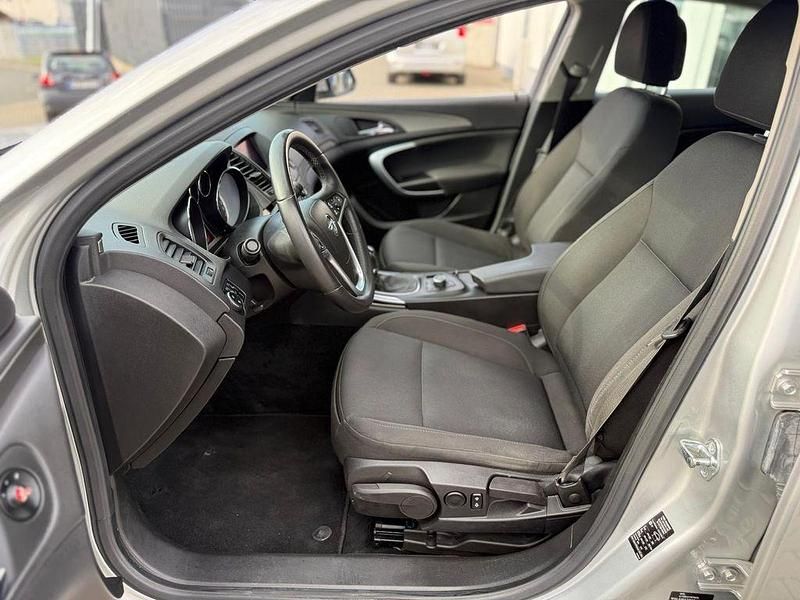 Gebraucht Opel Insignia Edition 179 PS (131 kW) 2009 Silber Limousine