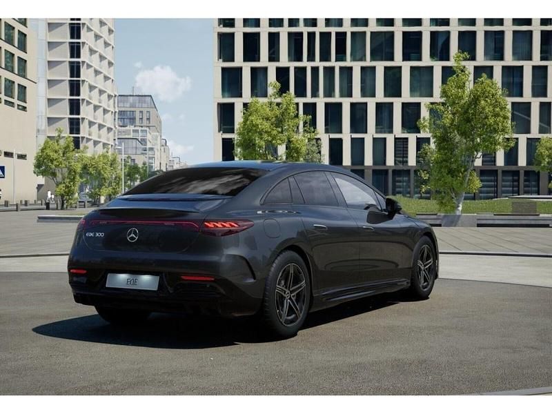 Gebraucht Mercedes EQE300 AMG 180 kW (245 PS) 2024 Grau graphitgrau metallic Limousine