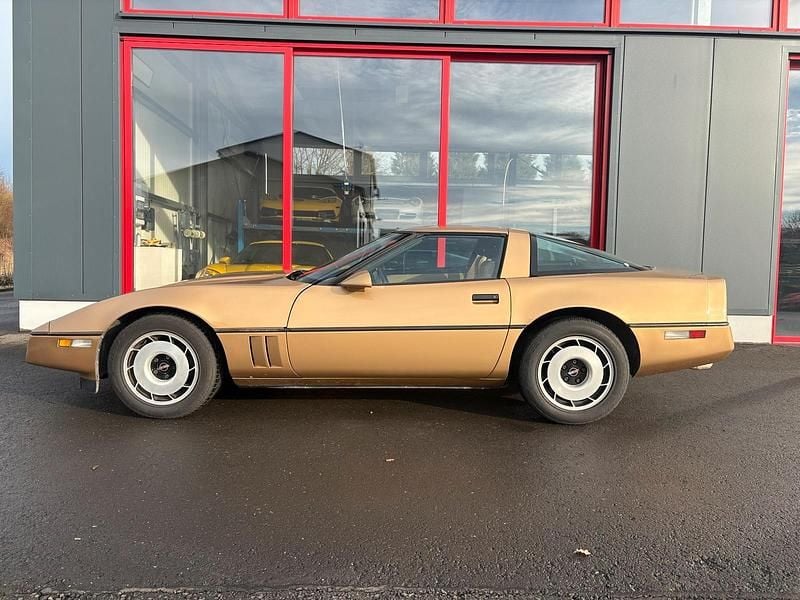 Second-hand Corvette C4 243 CP (178 kW) 1985 Auriu Coupe