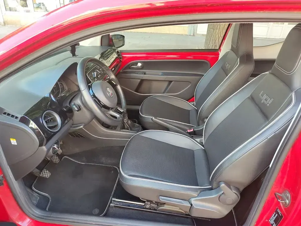 Gebraucht VW up! high up! 75 PS (55 kW) 2012 Rot Kleinwagen