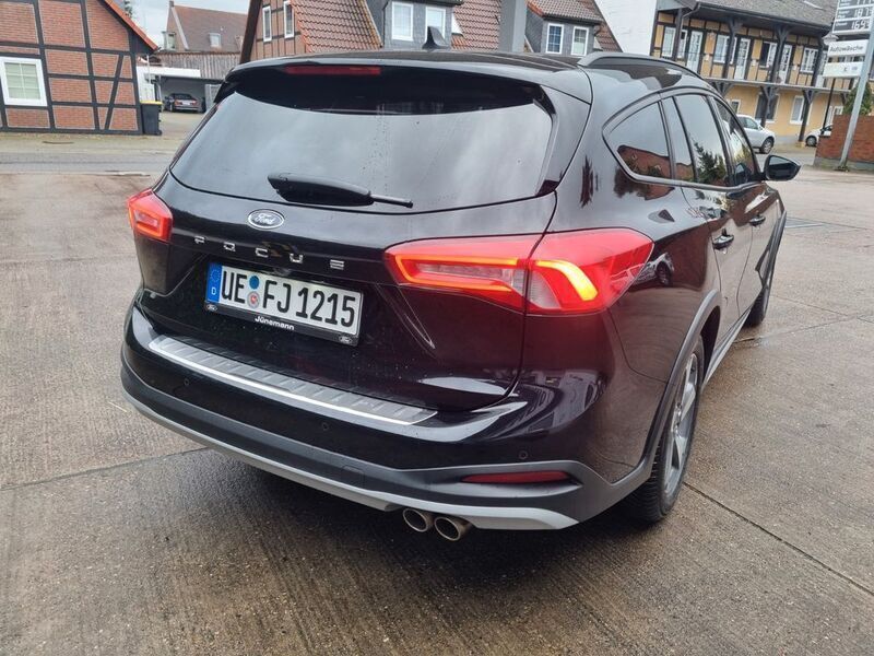 Gebraucht Ford Focus Active 155 PS (114 kW) 2020 Schwarz Kombi