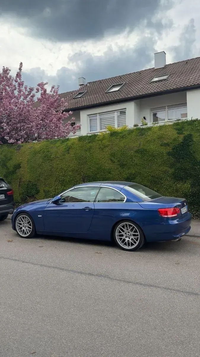 Gebraucht BMW 330 Cabriolet M Sport 272 PS (200 kW) 2007 Blau Cabrio
