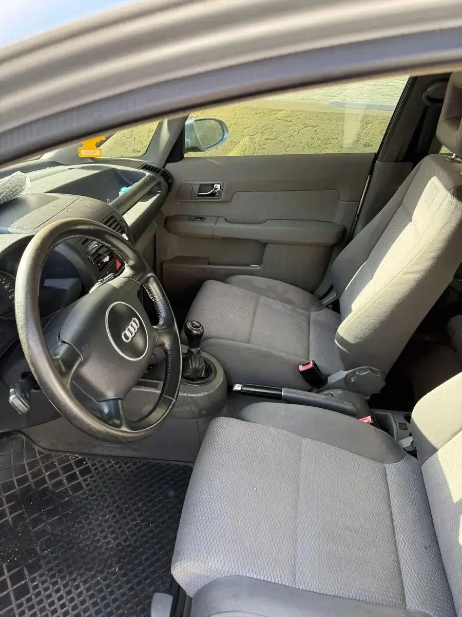Occasion Audi A2 75 ch (55 kW) 2000 Argent Citadine