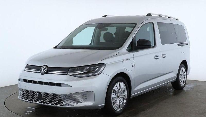 Gebraucht VW Caddy Maxi Goal 150 PS (110 kW) 2025 Silber Van / Kleinbus
