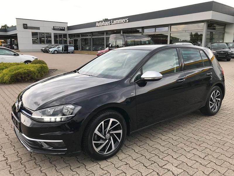 Schwarz Gebraucht 2019 VW Golf VII Join Limousine | 16.790 € (Guter Preis) - Bild 1/4