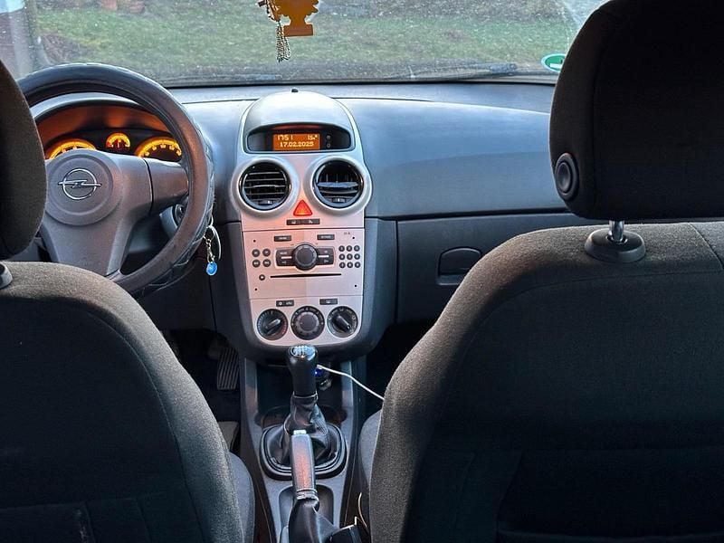Schwarz Gebraucht 2009 Opel Corsa Kleinwagen | 1.399 € (Guter Preis) - Bild 1/4