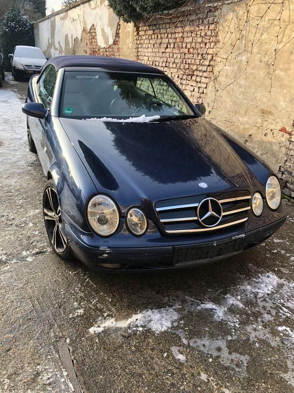 Gebraucht Mercedes CLK230 Elegance 193 PS (141 kW) 1999 Blau Cabrio