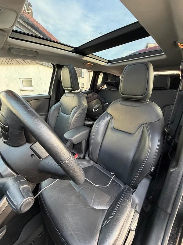 Gebraucht Jeep Renegade 179 PS (131 kW) 2018 Schwarz SUV