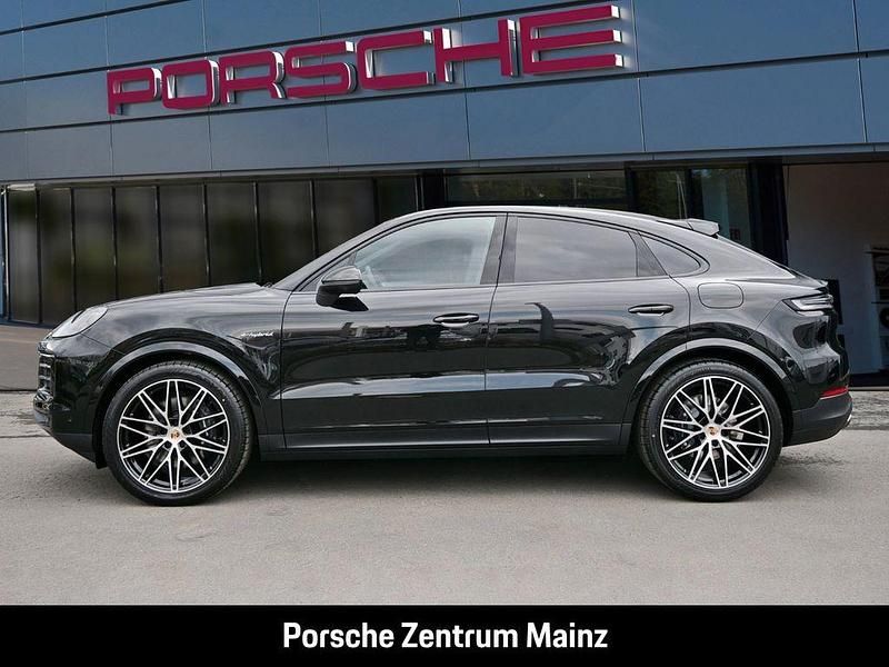 Gebraucht Porsche Cayenne 470 PS (345 kW) 2025 Schwarz SUV