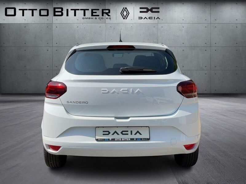 Gebraucht Dacia Sandero 91 PS (66 kW) 2023 Weiß Kleinwagen
