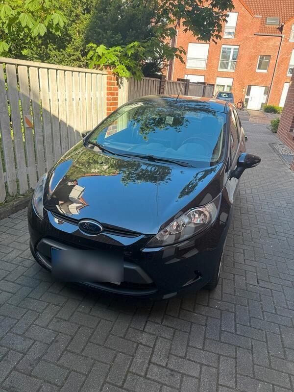 Schwarz Gebraucht 2009 Ford Fiesta Kleinwagen | 3.750 € (Guter Preis) - Bild 1/4