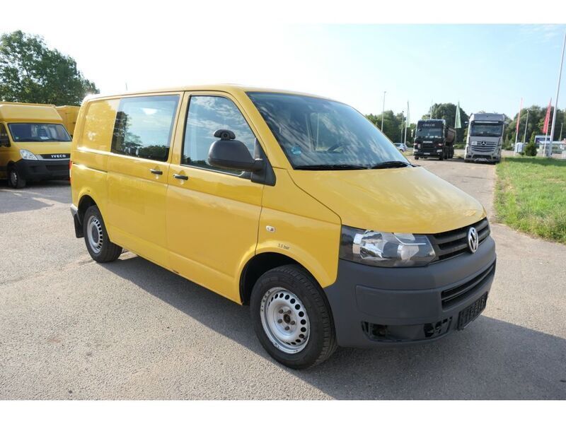 Gebraucht VW T5 84 PS (61 kW) 2011 Ginstergelb r1032 Van