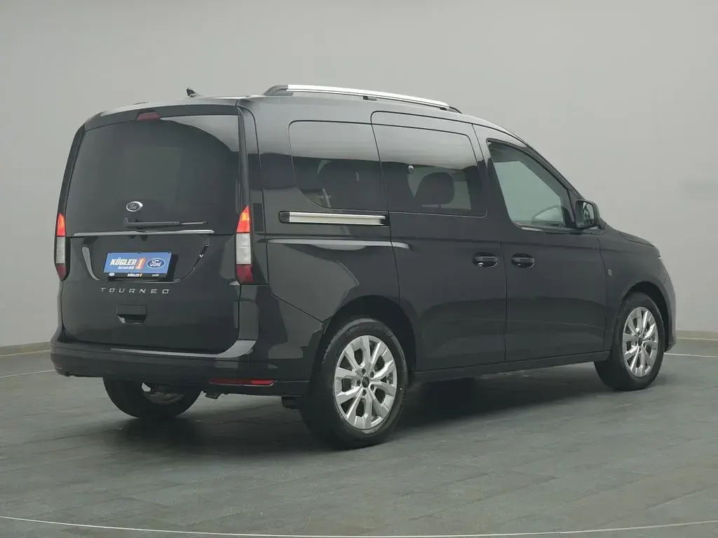 Neu Ford Tourneo Connect Titanium 122 PS (89 kW) 2026 Schwarz Van / Kleinbus
