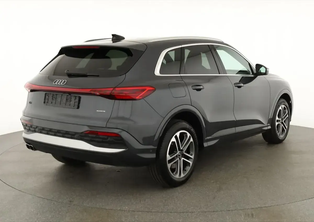 Gebraucht Audi Q5 Ambiente 204 PS (150 kW) 2025 Tamboragrau metallic SUV