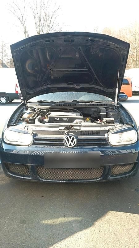 Gebraucht VW Golf IV 75 PS (55 kW) 2001 Blau Kleinwagen