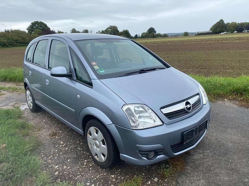 Lichtsilber m2 Gebraucht 2007 Opel Meriva Catch Me Van / Kleinbus | 2.999 € (Fairer Preis) - Bild 1/4