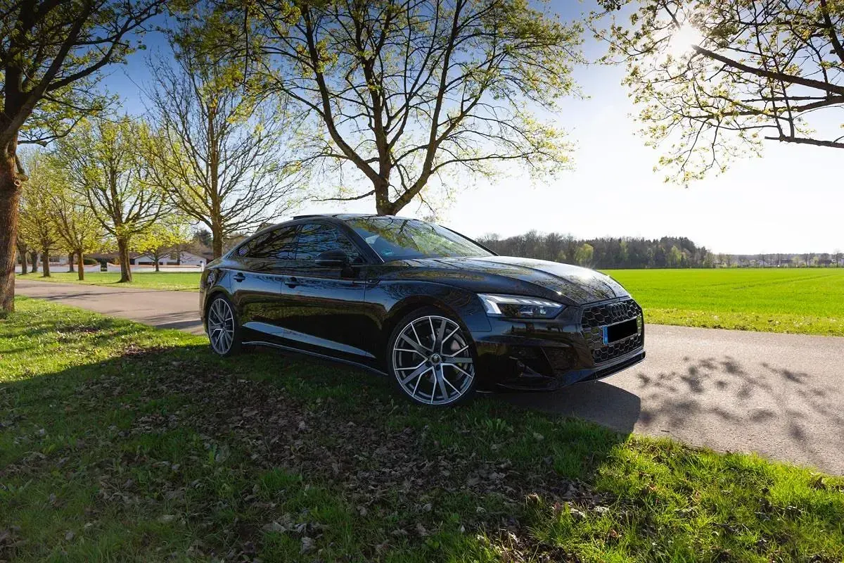 Gebraucht Audi A5 Sportback S-Line 163 PS (119 kW) 2025 Schwarz Kleinwagen