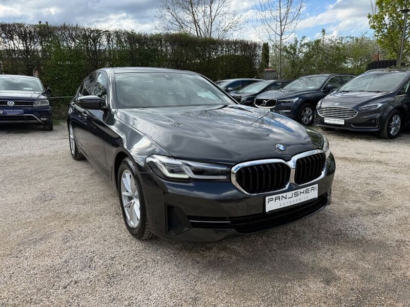 Sophistograu brillanteffekt me Gebraucht 2020 BMW 520 Limousine | 30.999 € (Fairer Preis) - Bild 1/4