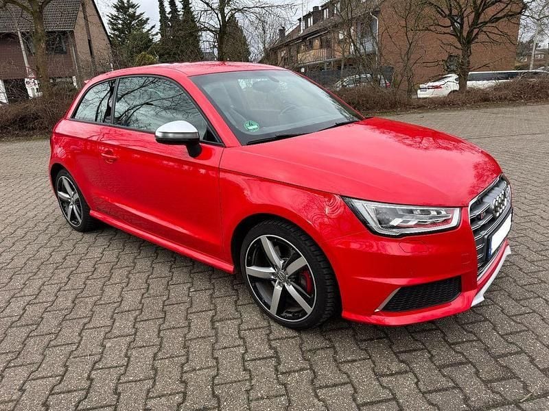 Gebraucht Audi S1 Ambiente 231 PS (169 kW) 2014 Rot Kleinwagen