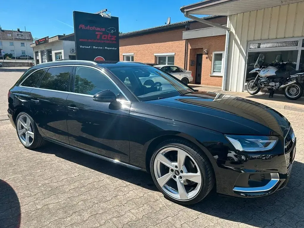 Gebraucht Audi A4 Advanced Plus 150 PS (110 kW) 2023 Schwarz Kombi