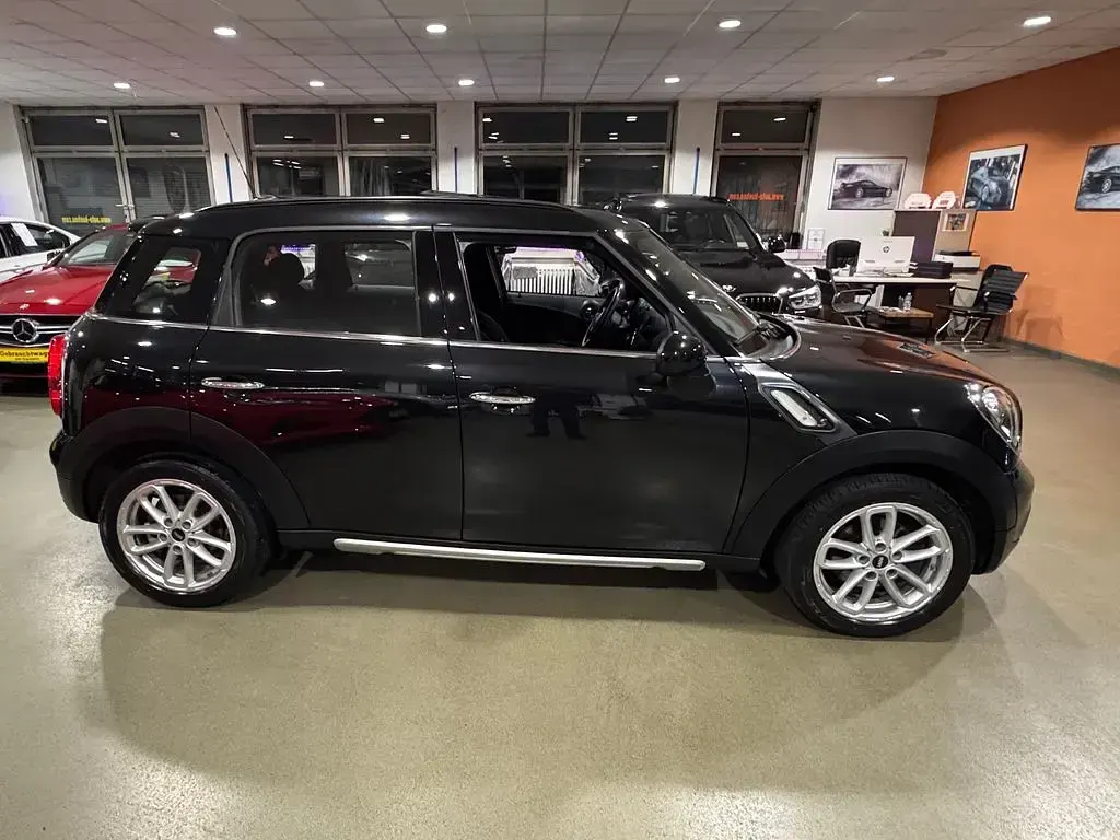 Gebraucht Mini Cooper SD Countryman Sport 143 PS (105 kW) 2016 Absolute black metallic (metallic) SUV