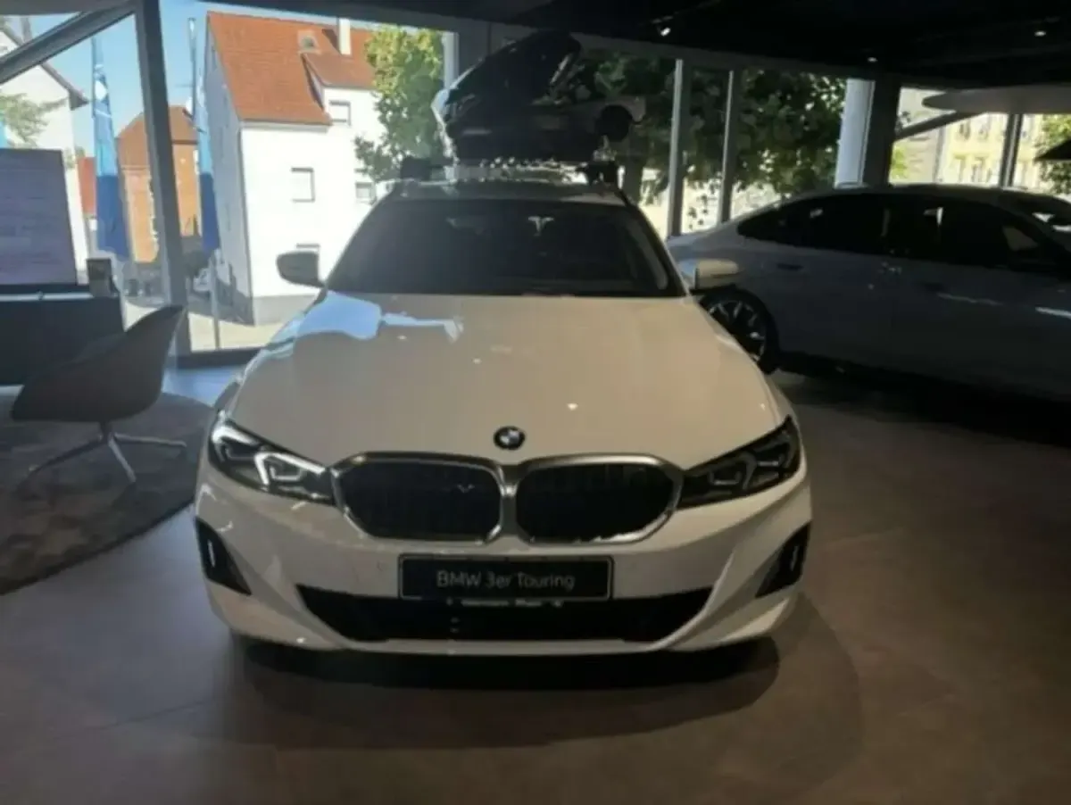 Neu BMW 320 Sport Line 184 PS (135 kW) 2026 Alpinweiß uni Kombi