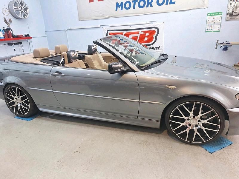 Grau Gebraucht 2003 BMW 320 M Sport Cabrio | 6.450 € (Fairer Preis) - Bild 1/4