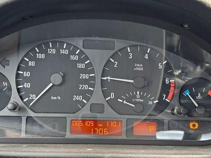 Gebraucht BMW 316 105 PS (77 kW) 2000 Silber Limousine