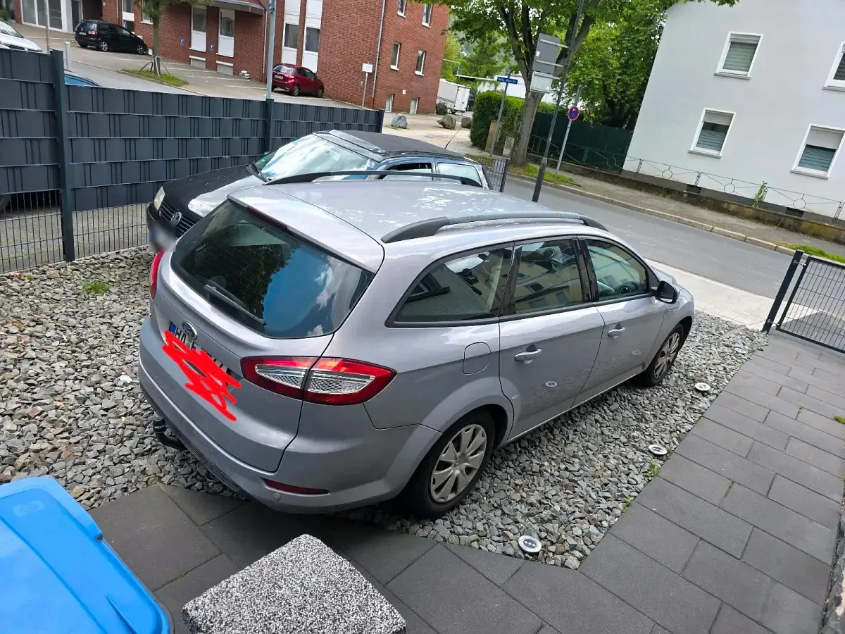 Gebraucht Ford Mondeo 145 PS (106 kW) 2011 Grau Kombi