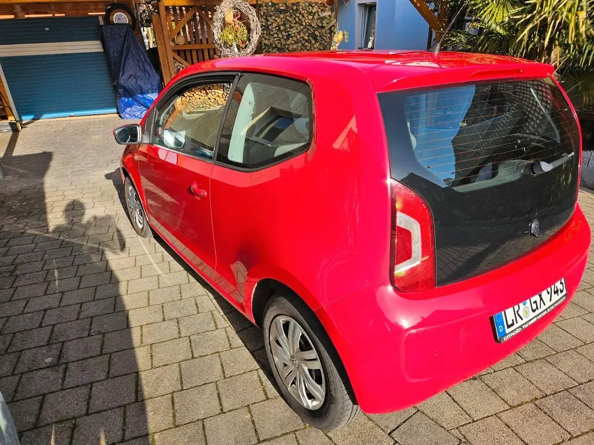Usado VW up! move up! 75 HP (55 kW) 2011 Vermelho Citadino