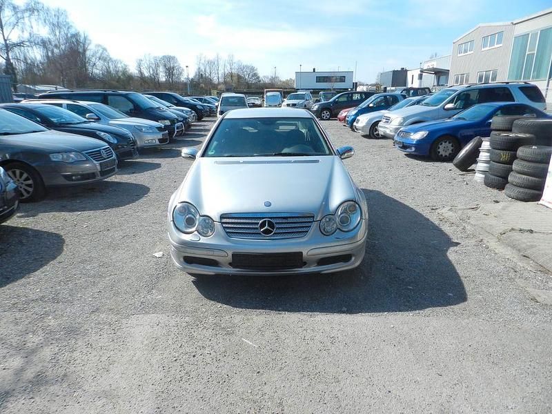 Gebraucht Mercedes C220 150 PS (110 kW) 2005 Silber