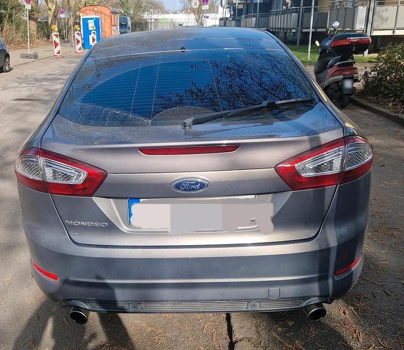 Gebraucht Ford Mondeo Titanium 203 PS (149 kW) 2011 Braun Limousine