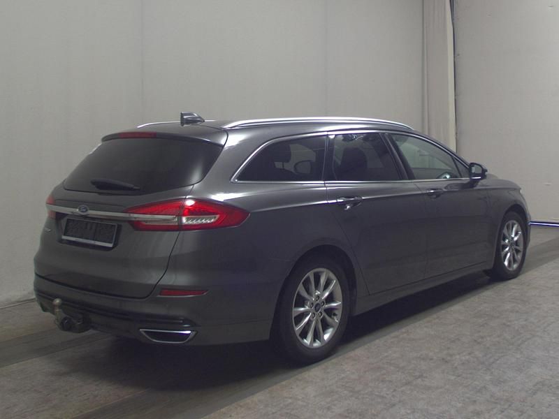 Gebraucht Ford Mondeo Titanium 190 PS (139 kW) 2020 Grau Kombi