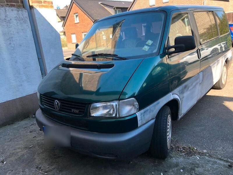 Grün Gebraucht 1998 VW T4 Van | 4.299 € - Bild 1/4