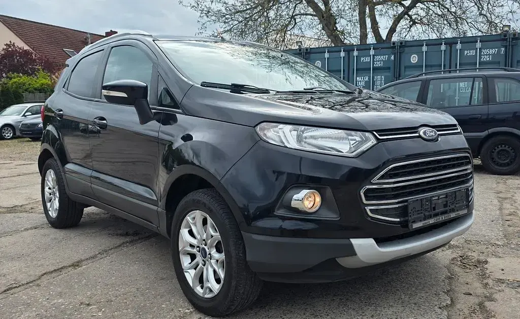 Usado Ford Ecosport Titanium 125 CV (91 kW) 2014 Negro SUV