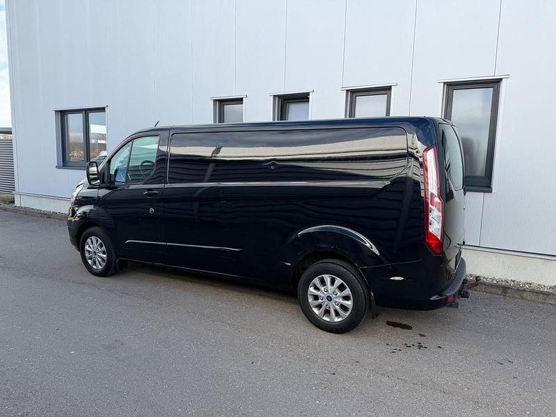 Gebraucht Ford Transit Custom 131 PS (96 kW) 2019 Schwarz Van / Kleinbus