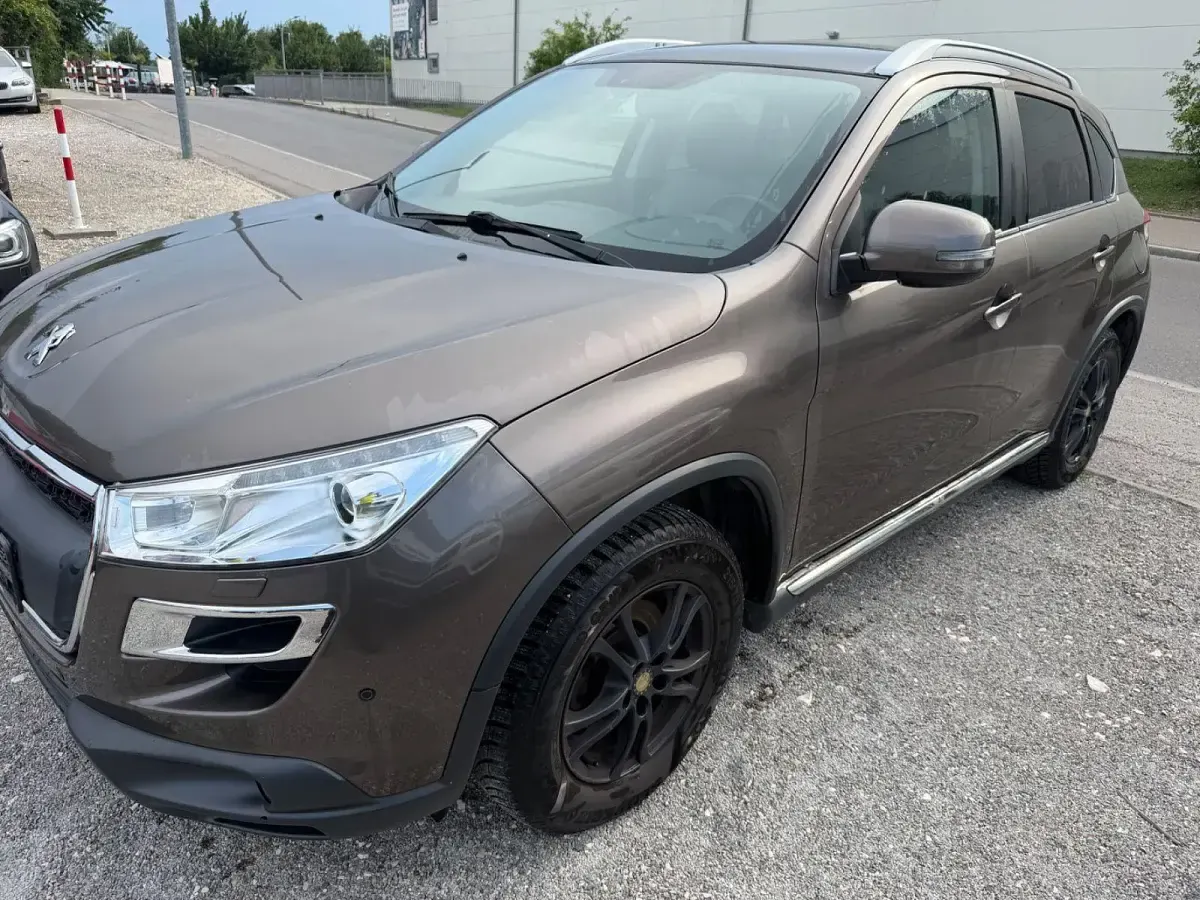 Gebraucht Peugeot 4008 Allure 114 PS (83 kW) 2013 Braun SUV