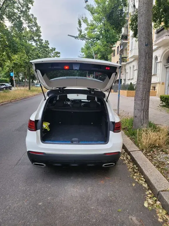 Gebraucht Mercedes GLC220 194 PS (142 kW) 2019 Weiß SUV
