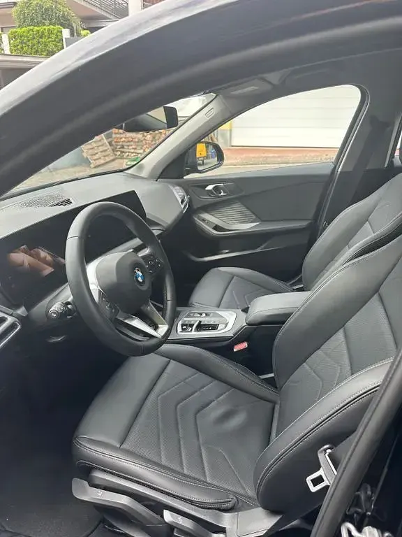 Gebraucht BMW 120 170 PS (125 kW) 2024 Schwarz Limousine