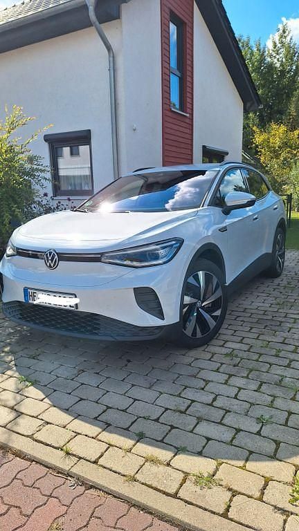 Weiß Gebraucht 2023 VW ID.4 Pro SUV | 34.400 € (Fairer Preis) - Bild 1/4