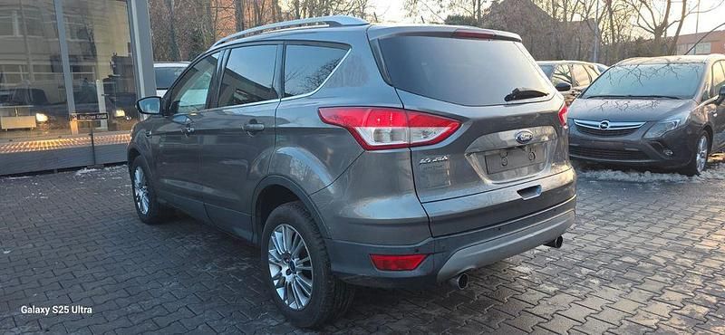 Gebraucht Ford Kuga Titanium 140 PS (102 kW) 2013 Grau SUV