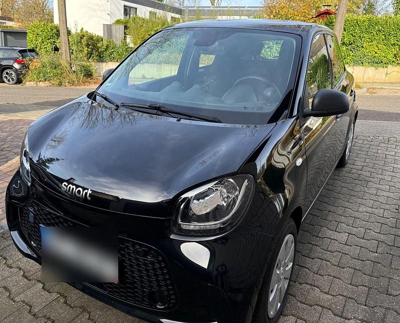Schwarz Gebraucht 2021 Smart ForFour Electric Drive Kleinwagen | 8.975 € (Guter Preis) - Bild 1/4