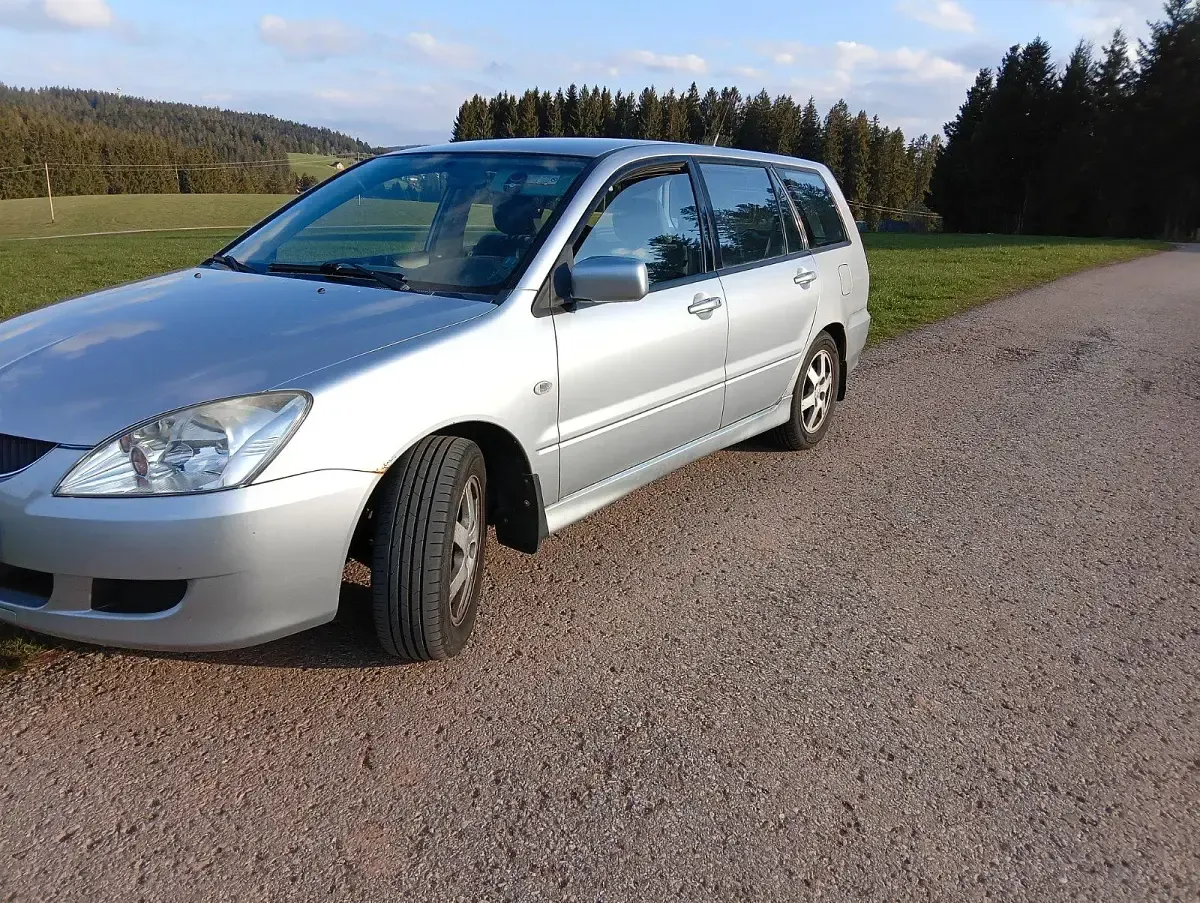 Gebraucht Mitsubishi Lancer Comfort Edition 98 PS (72 kW) 2003 Silber Kombi