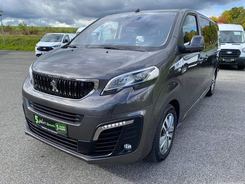 Platiniumgrau Gebraucht 2021 Peugeot Traveller Van / Kleinbus | 38.890 € (Fairer Preis) - Bild 1/4