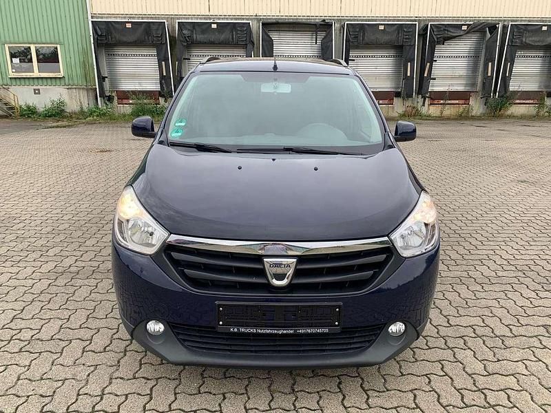 Gebraucht Dacia Lodgy Lauréate 102 PS (75 kW) 2017 Blau Van / Kleinbus
