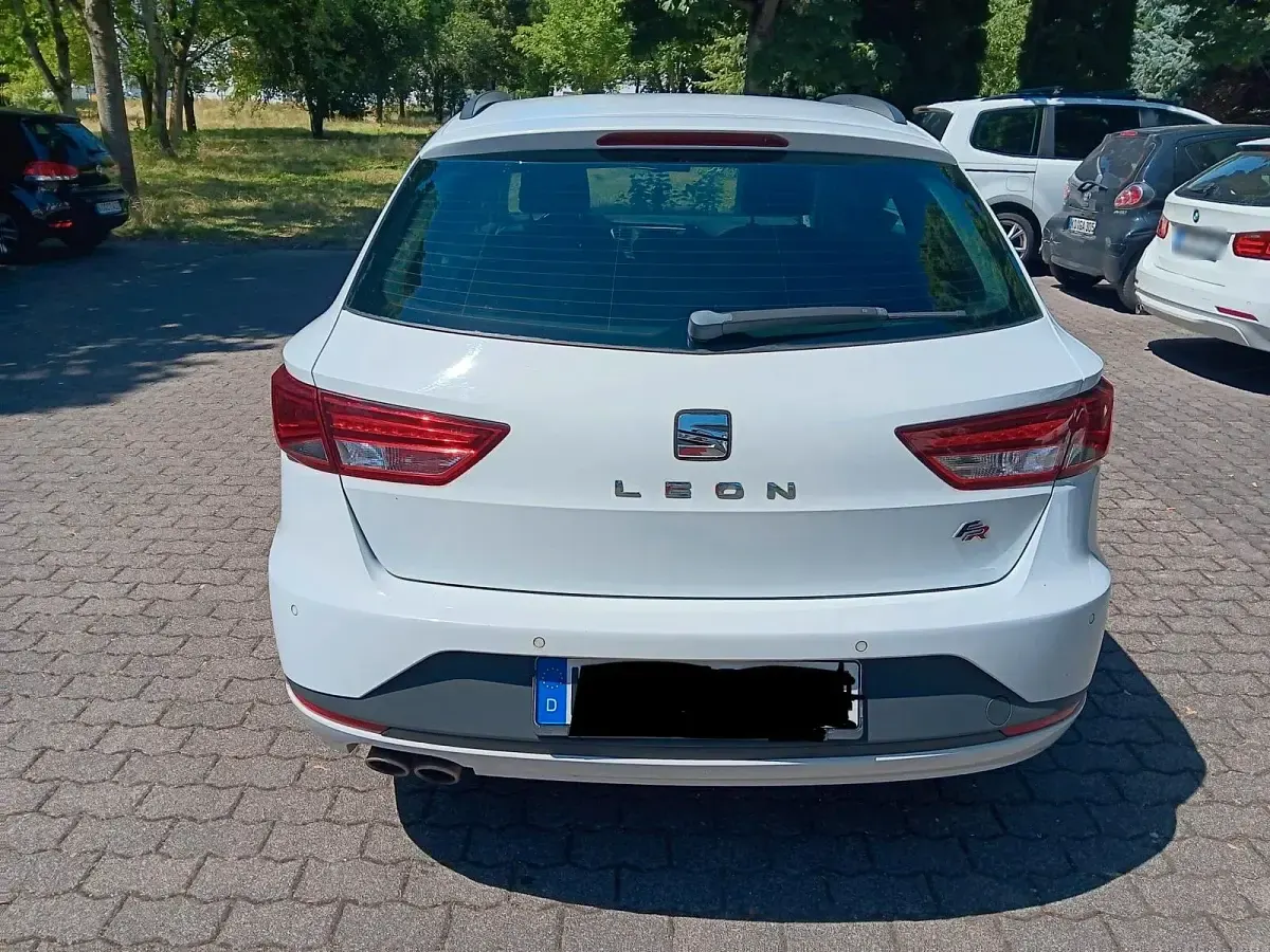 Gebraucht Seat Leon ST FR 150 PS (110 kW) 2015 Weiß Kombi
