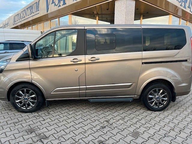 Gebraucht Ford Tourneo Titanium X 185 PS (136 kW) 2022 Gold Van / Kleinbus